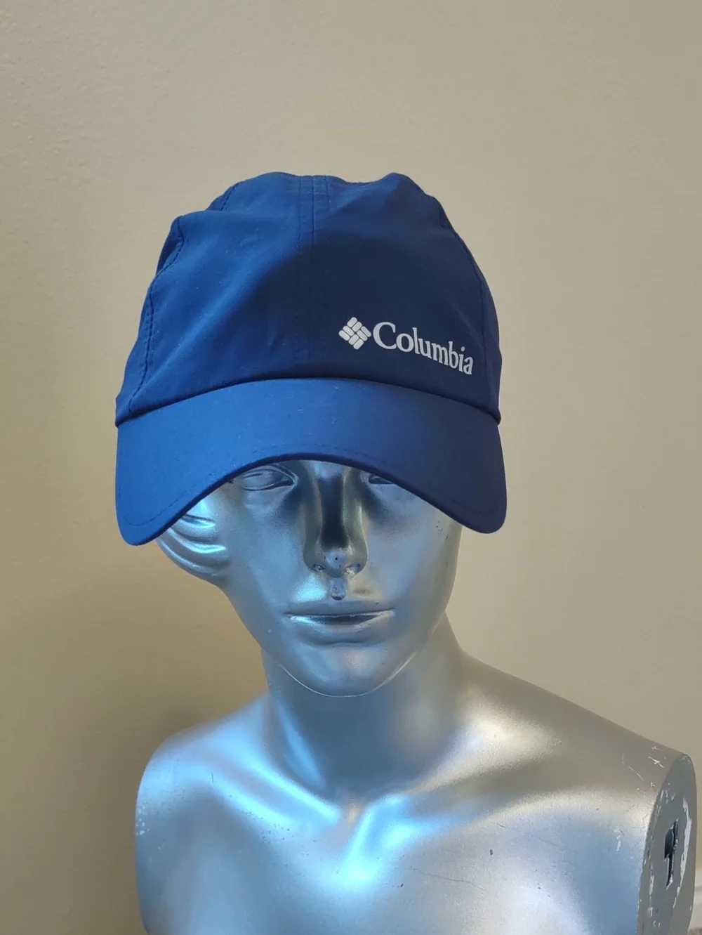 COLUMBIA | Silver Ridge IV Ball Cap Color: Navy